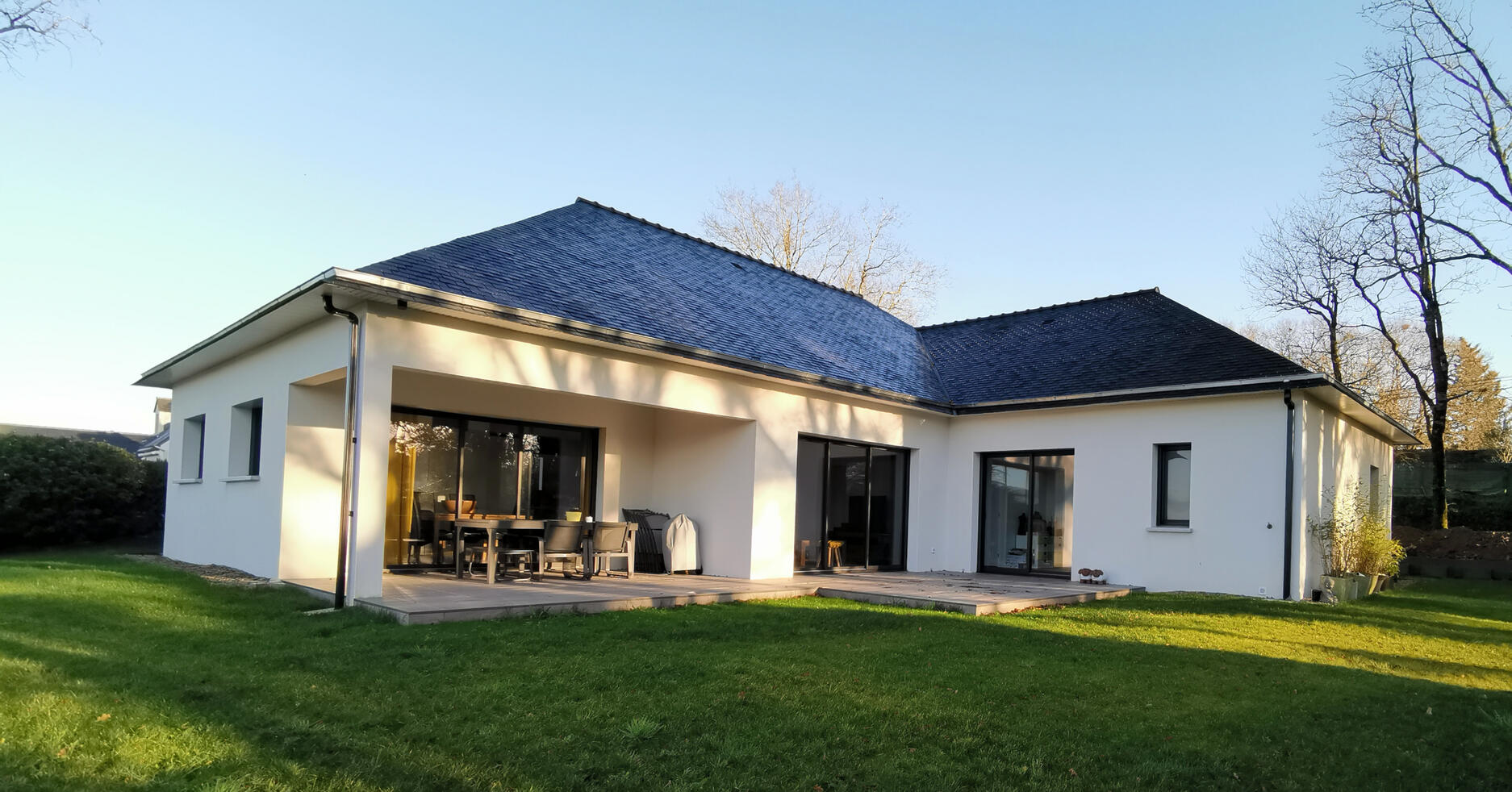 Maison étage toit plat